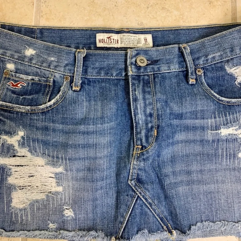 Vintage Hollister Distressed Skirt - Picture 3 of 5